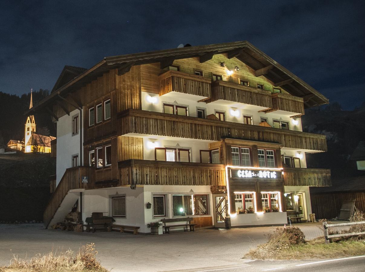 Cesa Rotic Hotel Val Di Fassa Buitenkant foto